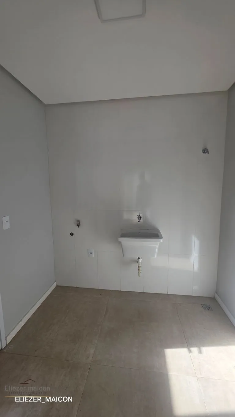 Imagem Sobrado à Venda com 3 quartos no bairro Belvedere, em Poços de Caldas - MG