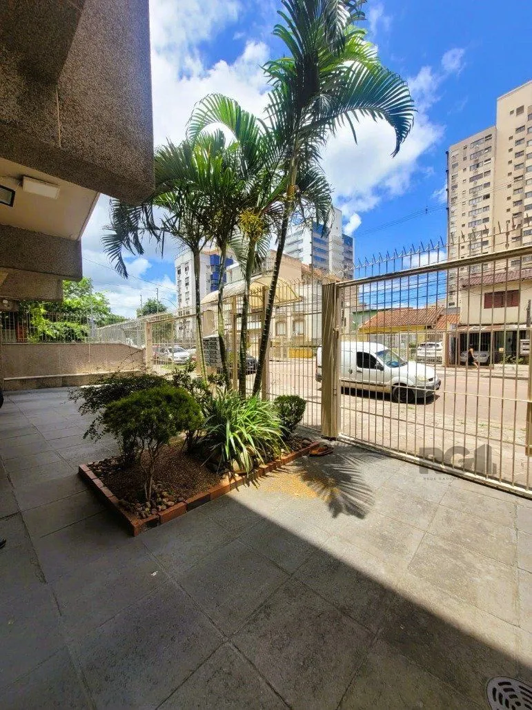 Imagem ÓTIMA OPORTUNIDADE NO BAIRRO SANTANA: LINDO DUPLEX COM VAGA COBERTA