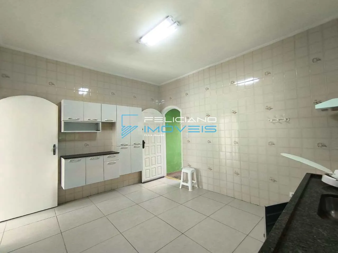 Imagem Casa com 2 quartos, Flórida, Praia Grande - R$ 650 mil, Cod: 7476