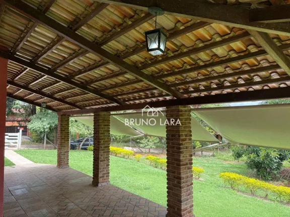 Imagem Casa com 3 dormitórios , 200 m² por R$ 590.000 - A Definir - Igarapé/MG