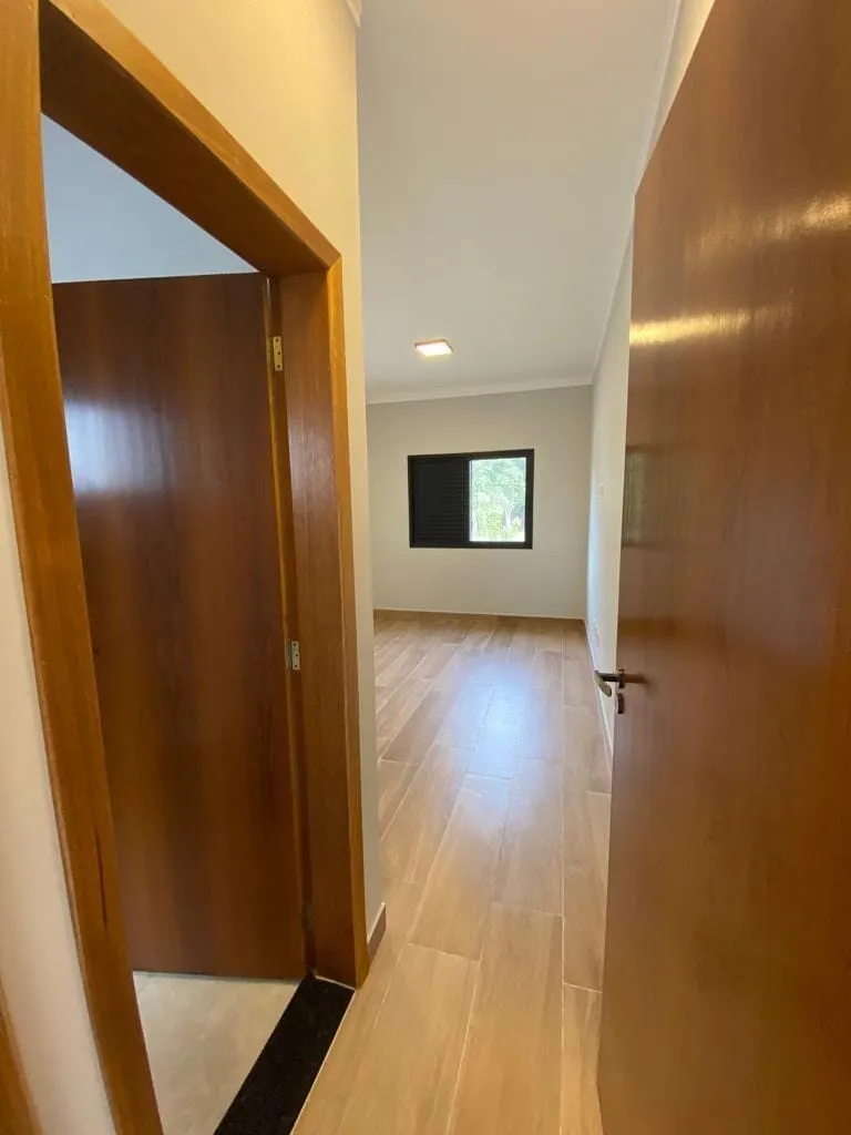 Imagem Casa à venda 3 Quartos, 1 Suite, 2 Vagas, Residencial Vila Romana, Pindamonhangaba - SP