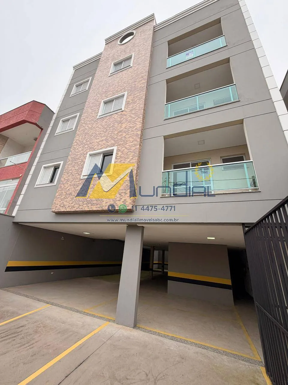 Imagem Apartamento com Suíte e Quintal Privativo no Bairro Copacabana