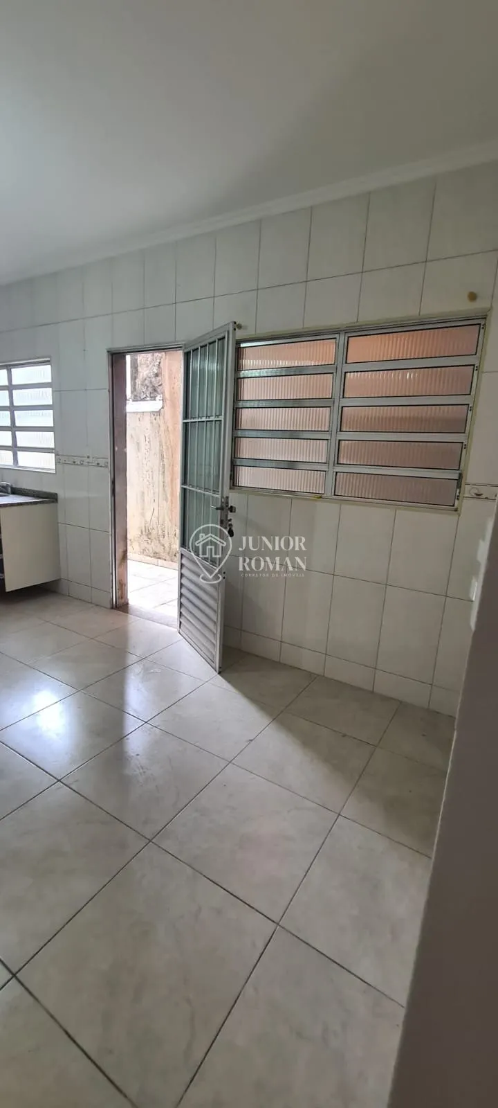 Imagem SOBRADO 3 DORM l SUITE COM VARANDA l ÁREA GOURMET - PQ. SELETA - SBC