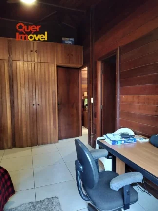 Imagem Chácara de luxo em condomínio no Parque São Sebastião em Ribeirão Preto-SP 4 quartos, 2 suítes, 2 salas, 3 banheiros, 4 vagas 380m² Quer Imóvel Negócios Imobiliários