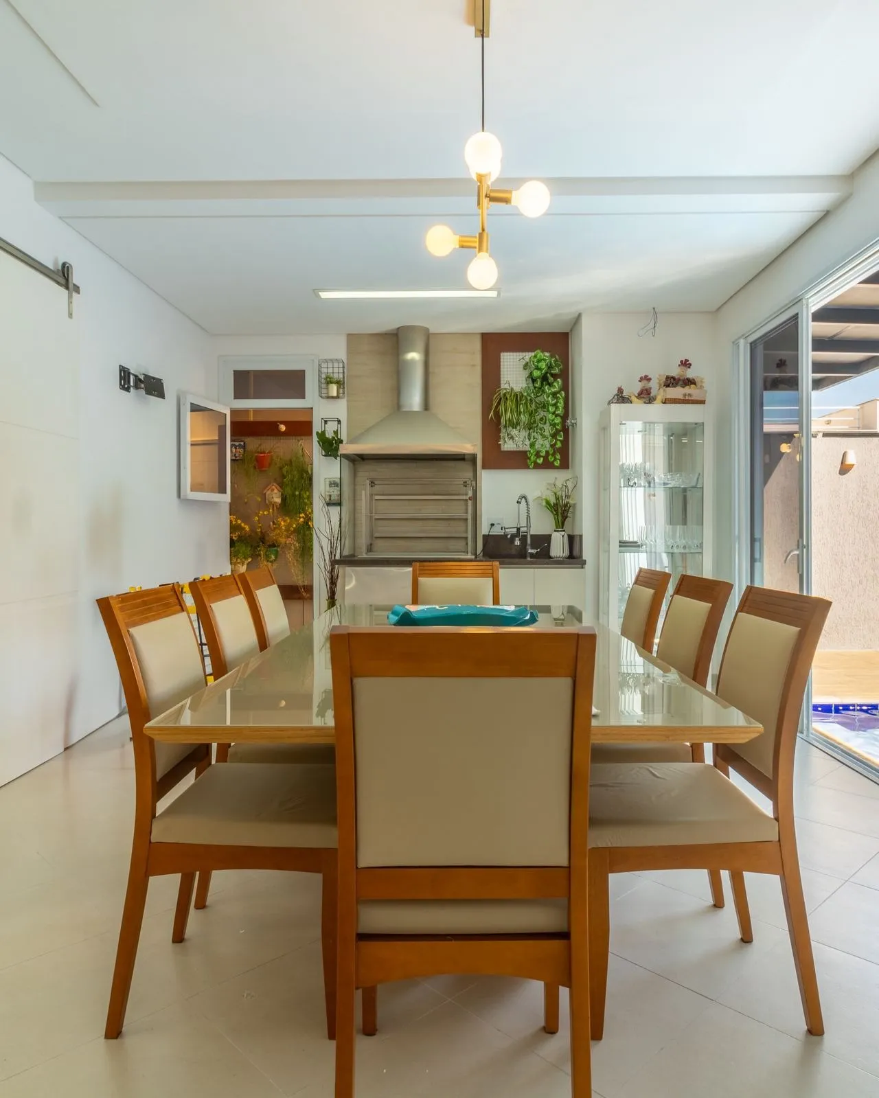 Imagem Sobrado com 3 suítes, piscina aquecida e suíte master de 60 m² no Sunset Condomínio Residencial