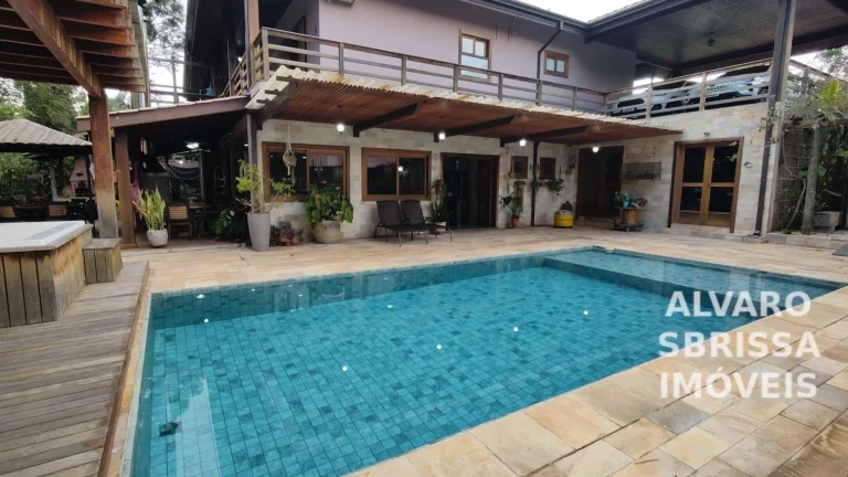 Imagem Casa com 4 dormitórios sendo 3 suítes, com piscina, no condomínio Chácaras Flora Itu SP - Único dono.