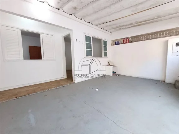 Imagem Casa Geminada 2 Quartos no Ocian, Praia Grande - Conforto e Segurança