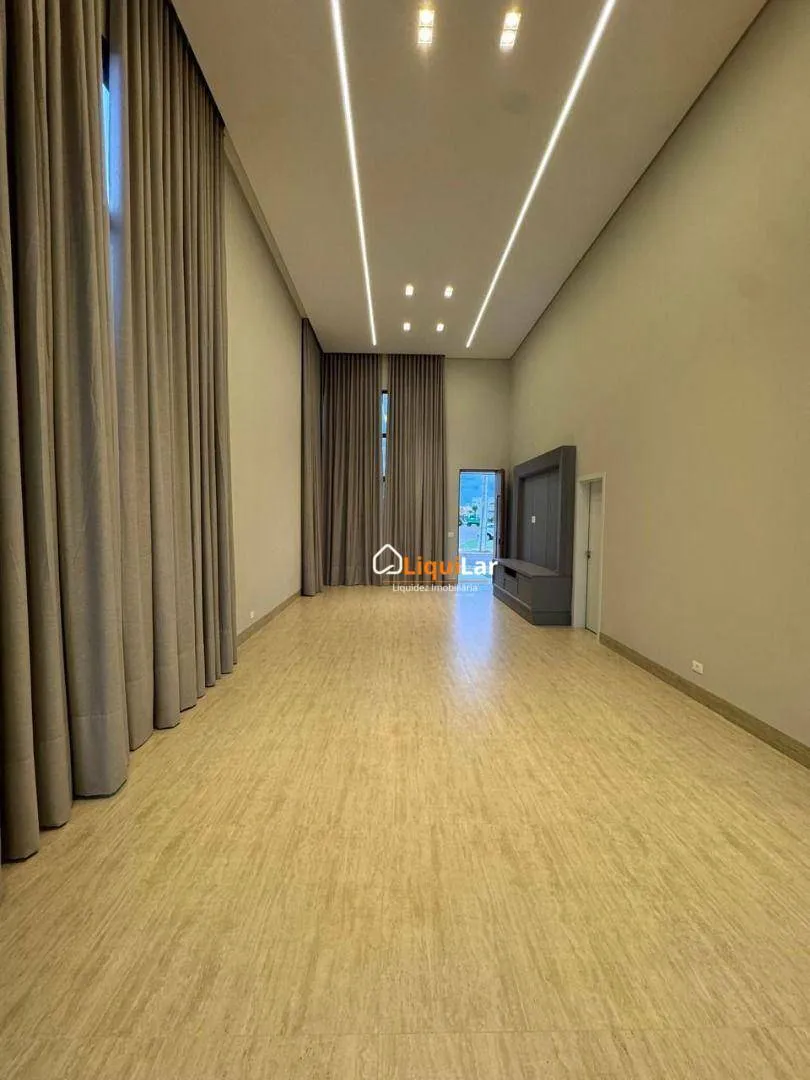 Imagem Casa Térrea de Alto Padrão à Venda no Alphaville 4