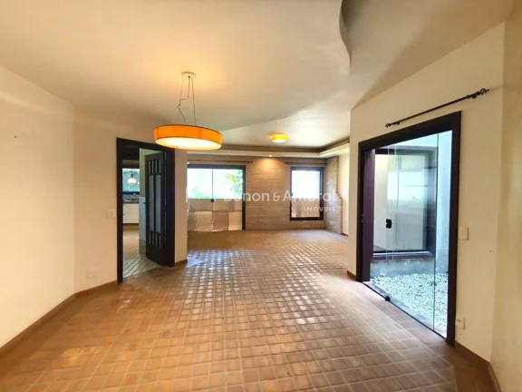 Imagem Casa a venda chapadao, projetada por arquiteta, espaço, aconchego e cara de casa de fazenda
Em fren...