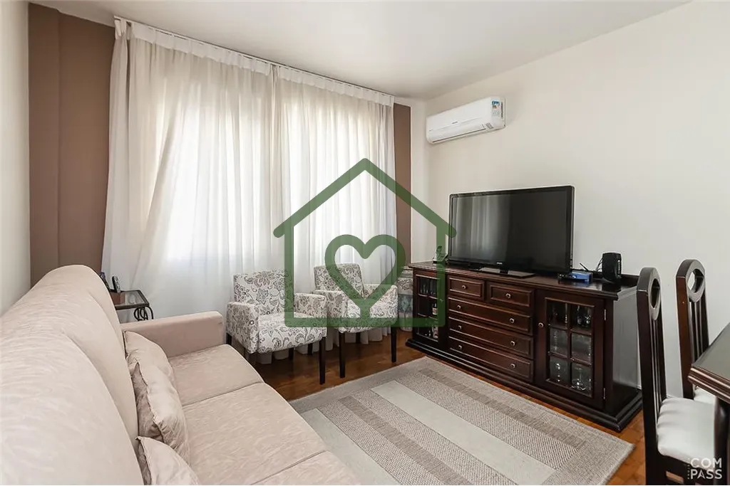 Imagem Apartamento com 82m² privativos, 2 dormitórios, sendo um deles uma suíte, dependência de emprega...