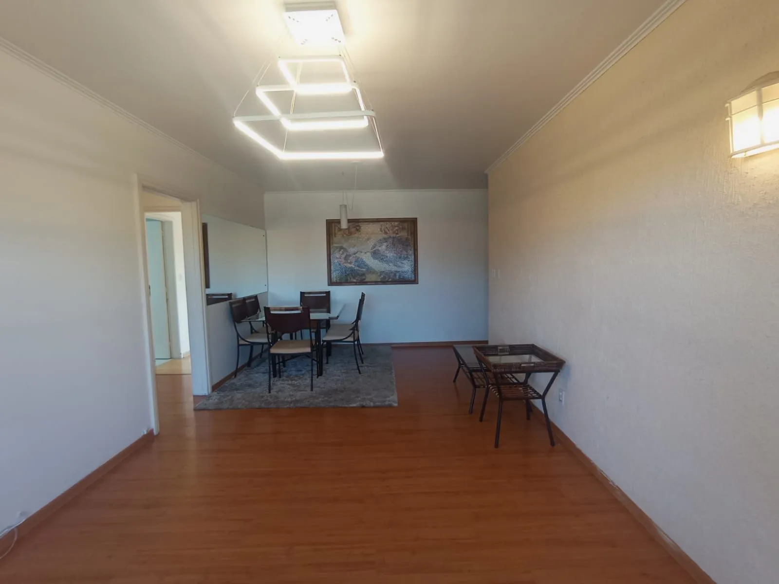 Imagem Apartamento no bairro Teresópolis de 2 dormitórios e vaga DESOCUPADO