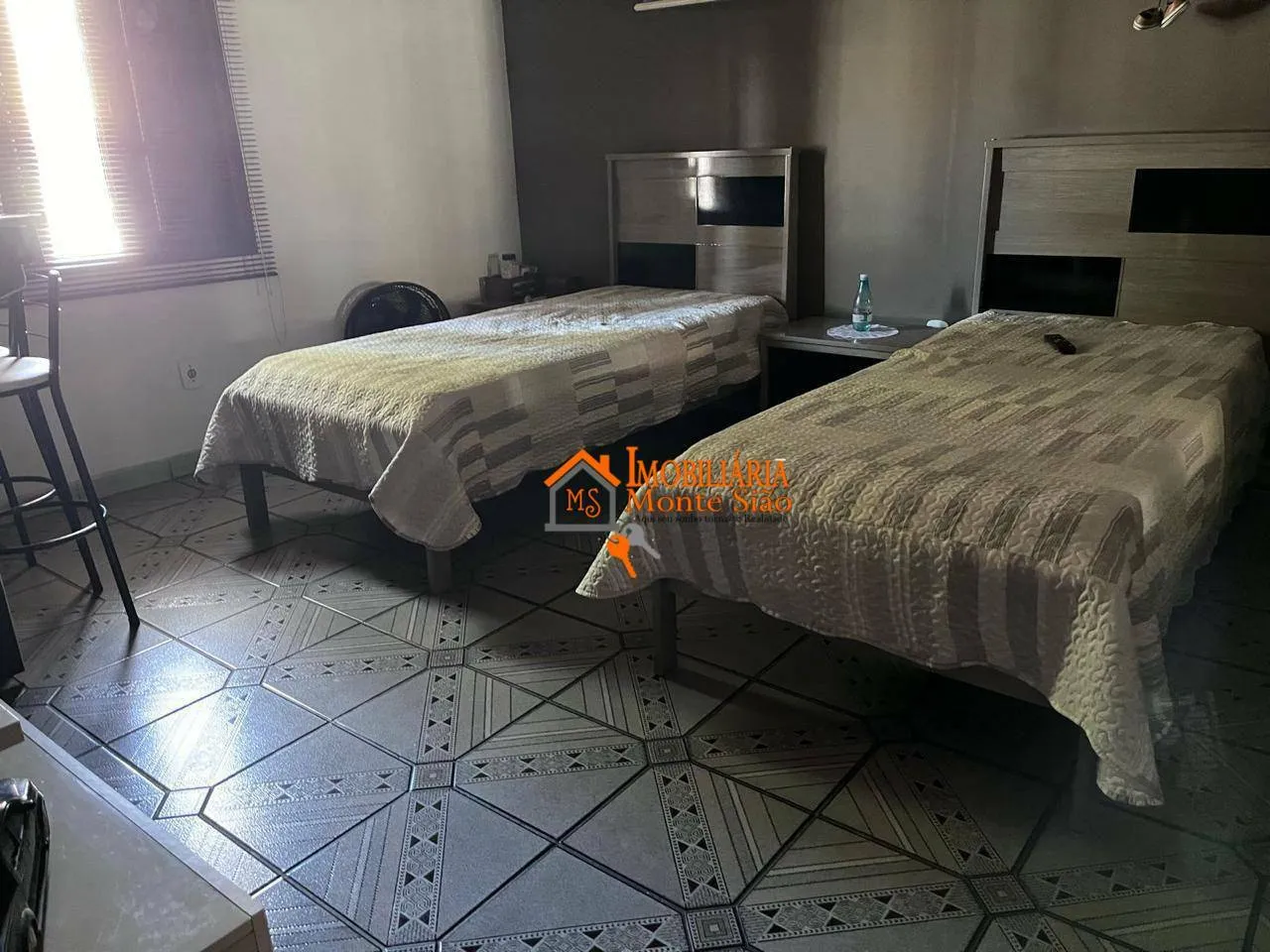 Imagem Sobrado com 3 dormitórios à venda, 210 m² por R$ 670.000,00 - Jardim São Domingos - Guarulhos/SP