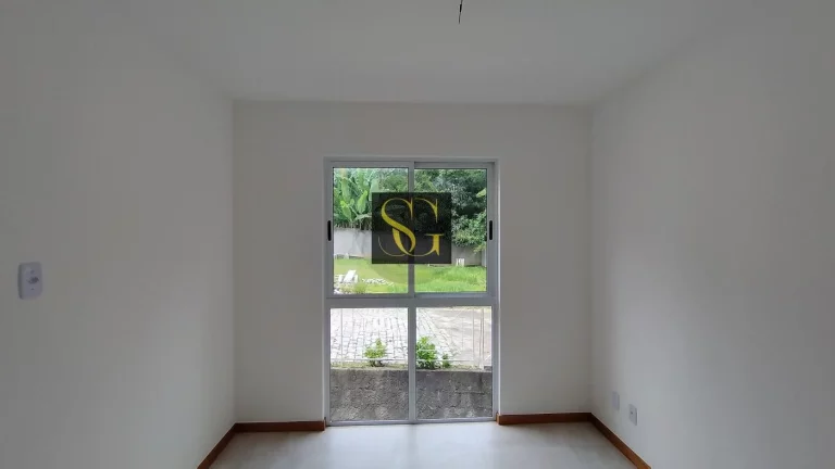 Imagem Casa para Venda em Teresópolis, Vargem Grande, 4 dormitórios, 1 suíte, 2 banheiros, 2 vagas