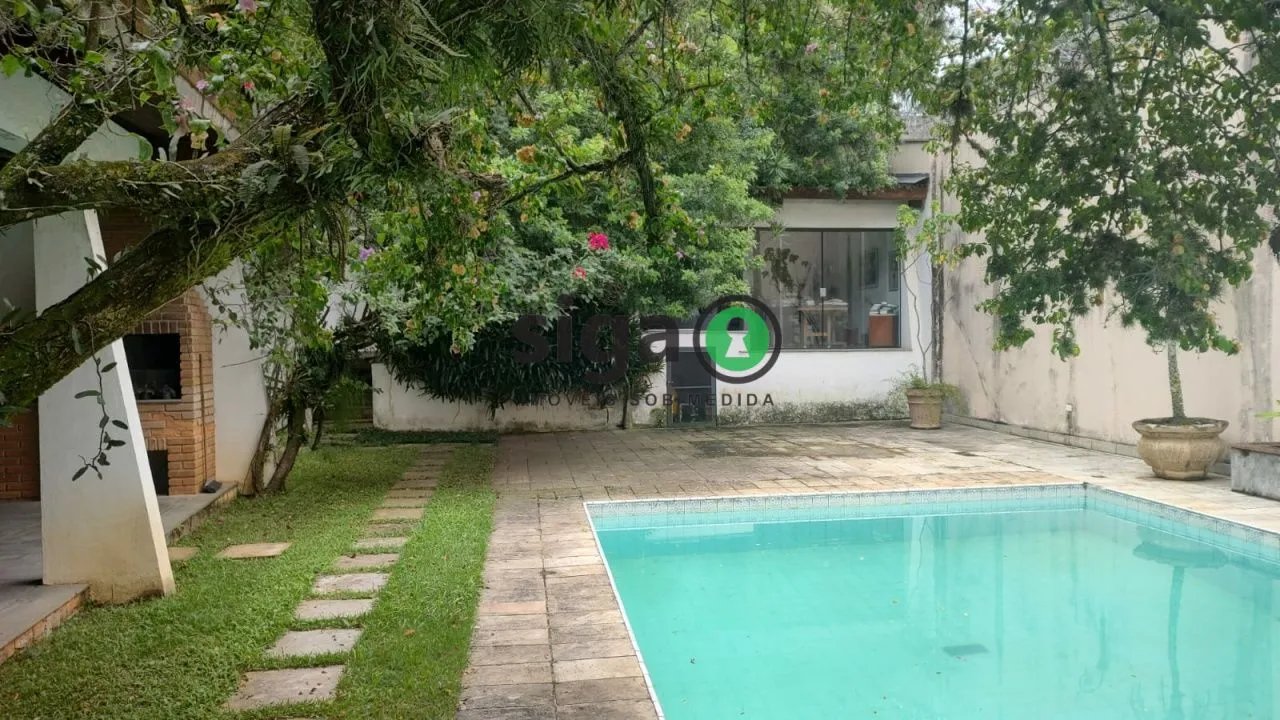 Imagem Casa em Rua tranquila no Real Parque