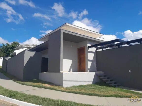 Imagem Casa térrea de esquina a venda no condomínio Villa Verde em Jundiaí.