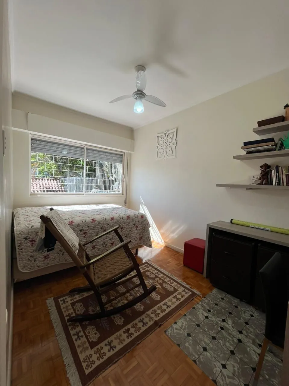 Imagem Linda casa à venda no bairro Azenha!!!