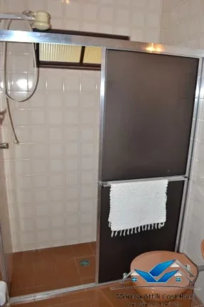 Imagem Casa Térrea com 4 Dormitórios - 200 m do mar da praia da Enseada, Ubatuba/|SP