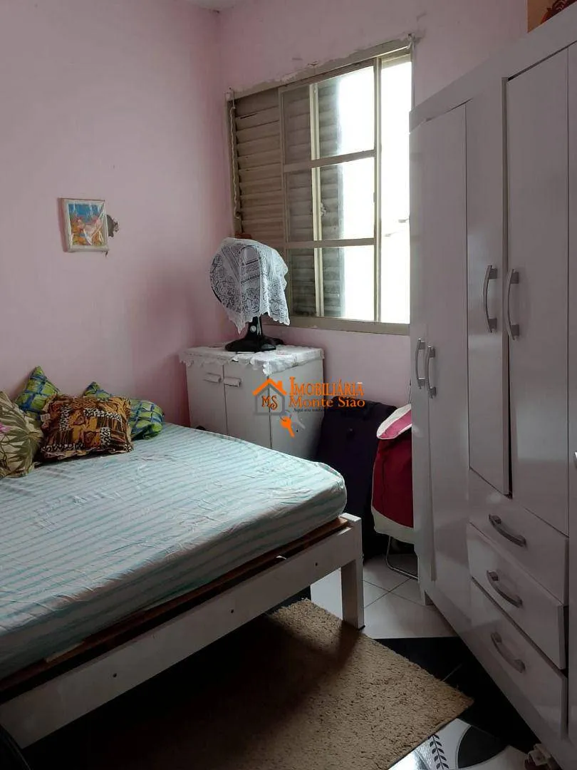Imagem Apartamento com 2 dormitórios à venda por R$ 185.000,00 - Jardim IV Centenário - Guarulhos/SP