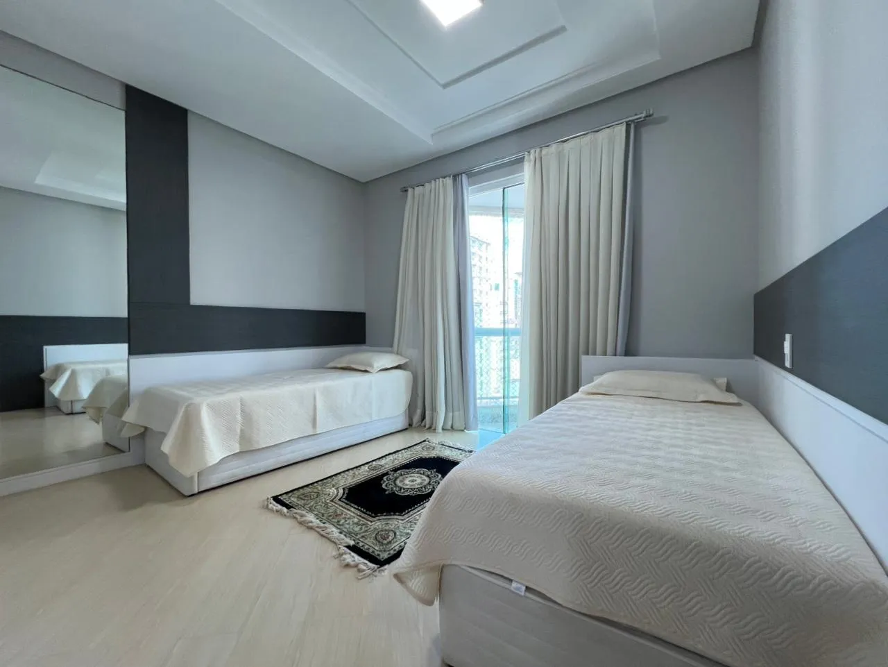 Imagem Apartamento com vista para o mar à venda com 350m2 por R$ 10.500.000,00
