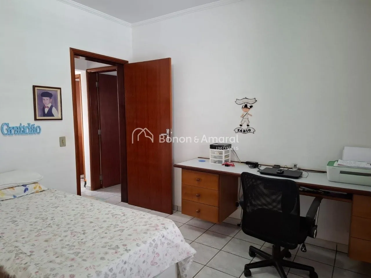 Imagem Casa à venda com 4 quartos, 230m², no Jardim Santa Genebra