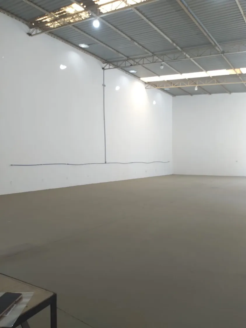 Foto do imóvel Galpão de 400m² Localizado na Vila Leopoldina, Sorocaba em RECREIO MARAJOARA, SOROCABA - SP