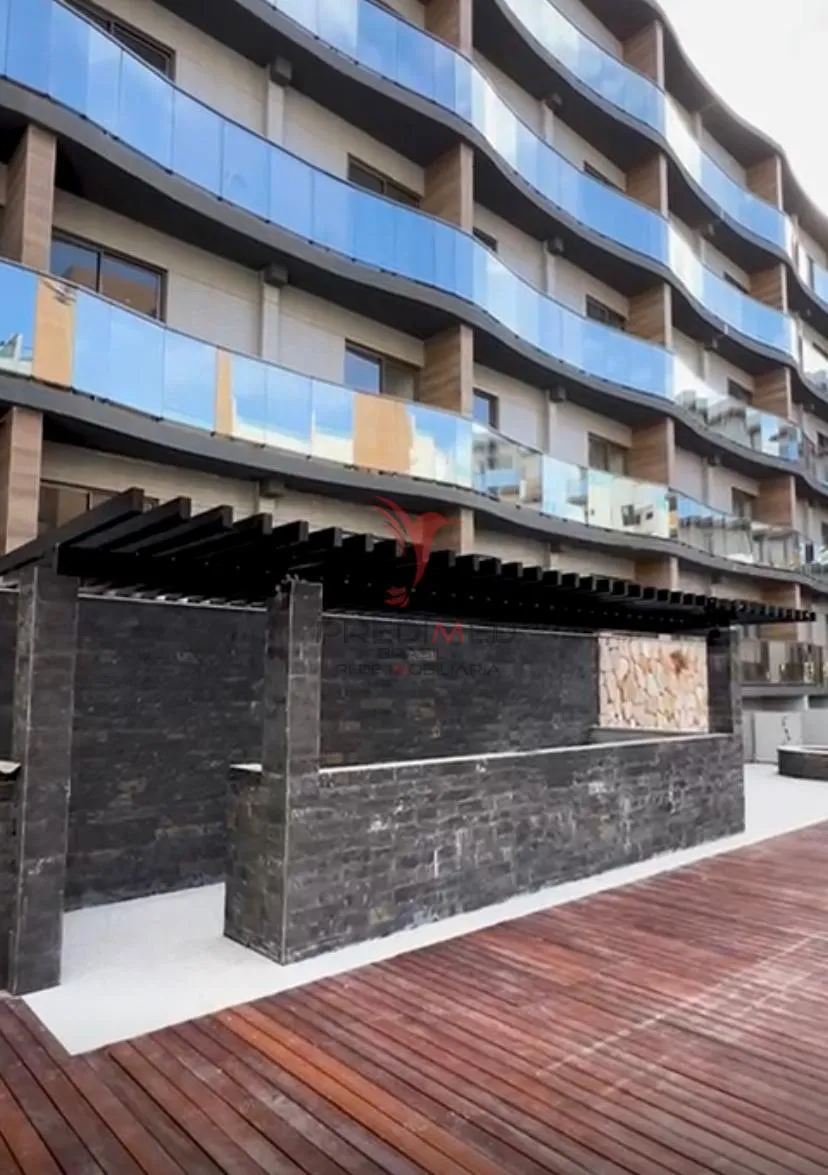 Imagem Vende-se flat novo prestes a ser entregue , estilo Resort no Cabo Branco