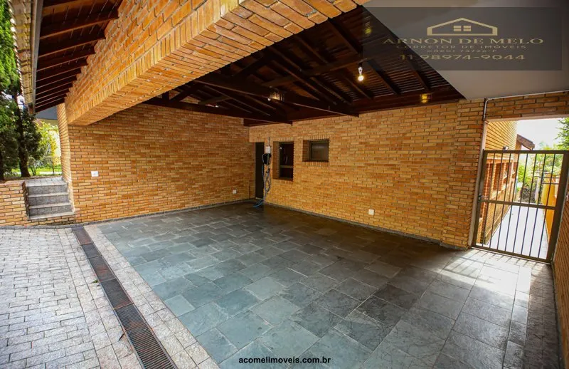 Imagem Casas em Condomínio para venda em Santana de Parnaiba no bairro Alphaville