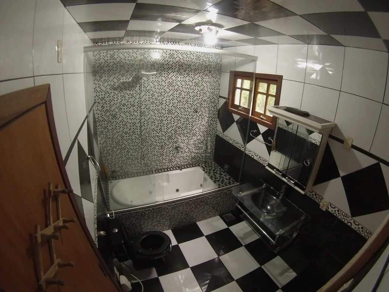 Imagem Casa 5 dormitórios no bairro Ponta Grossa
