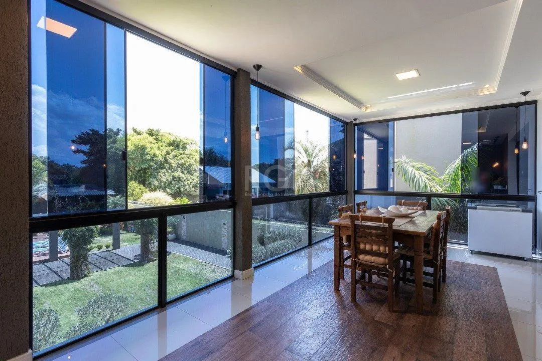Imagem Casa para Venda - 420m², 3 dormitórios, sendo 3 suites, 8 vagas - Ipanema