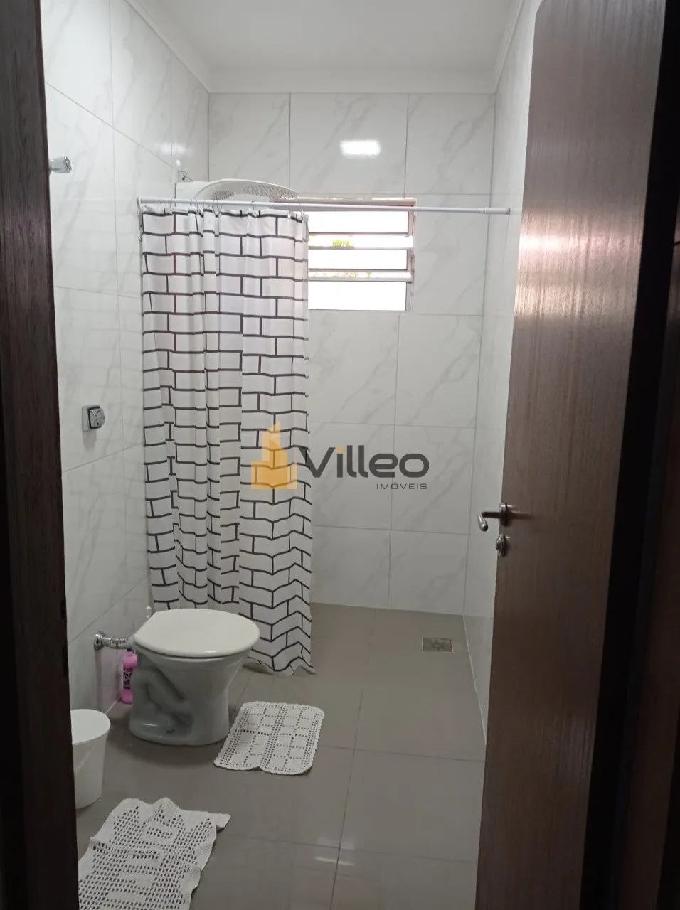 Imagem Apresentamos uma residência única à venda na Vila Haro, em Sorocaba, que oferece tranquilidade, i...