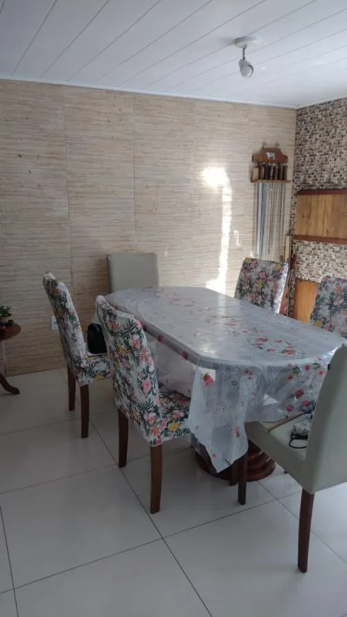 Imagem Casa para Venda em Pelotas, Três Vendas, 2 dormitórios, 2 banheiros