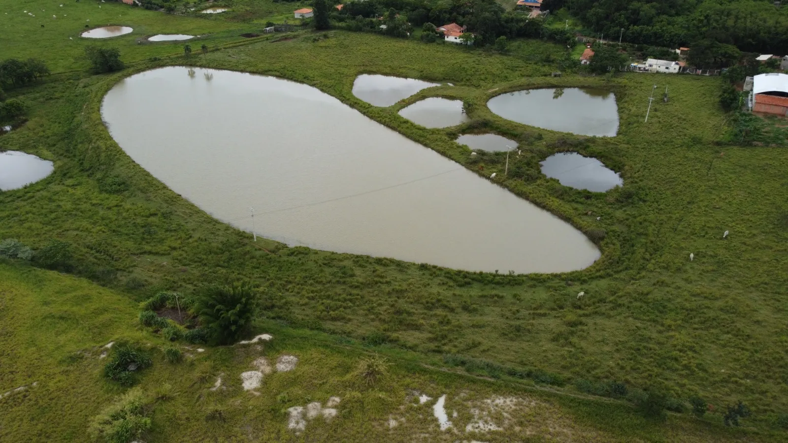 Imagem Imóvel Rural com Barracão Comercial/Industrial a venda! Localizado em PORANGABA/SP!