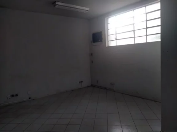 Imagem Ótimo barracão com 647 m², próximo à av. Nações Unidas