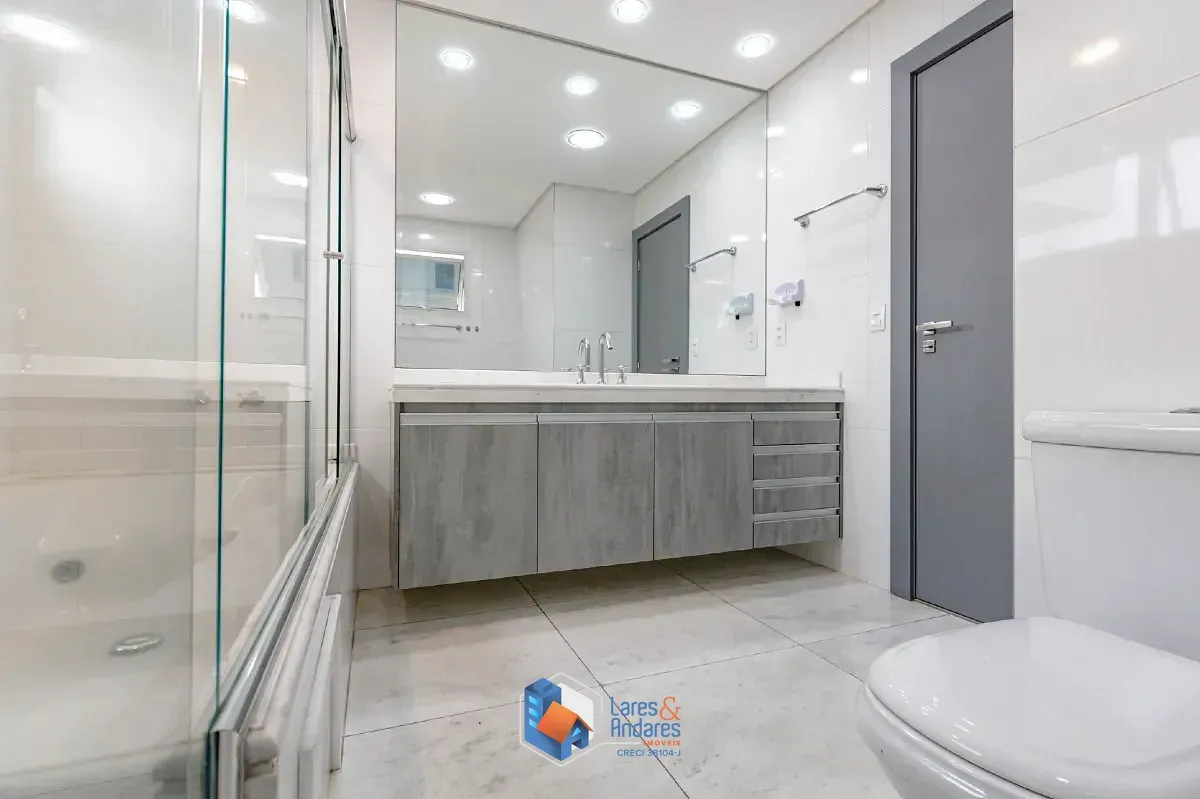 Imagem Apartamento para venda em Aclimação com 3 quartos, sendo 2 suítes, 234m²