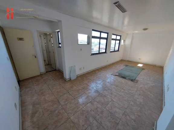 Imagem Sala comercial com 42m²na esquina com a Av. Brigadeiro Lima e Silva.