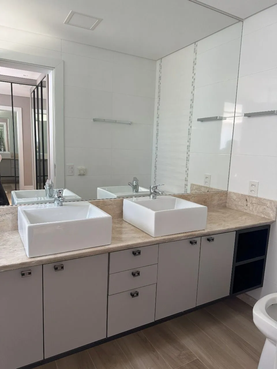 Imagem Apartamento à venda, com 4 quartos, 296m2