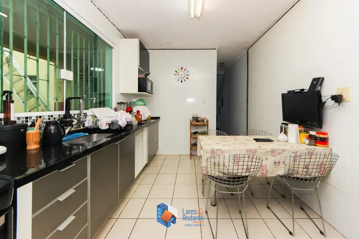 Imagem Casa para venda em Ipiranga com 4 quartos, sendo 1 suíte, 196m²