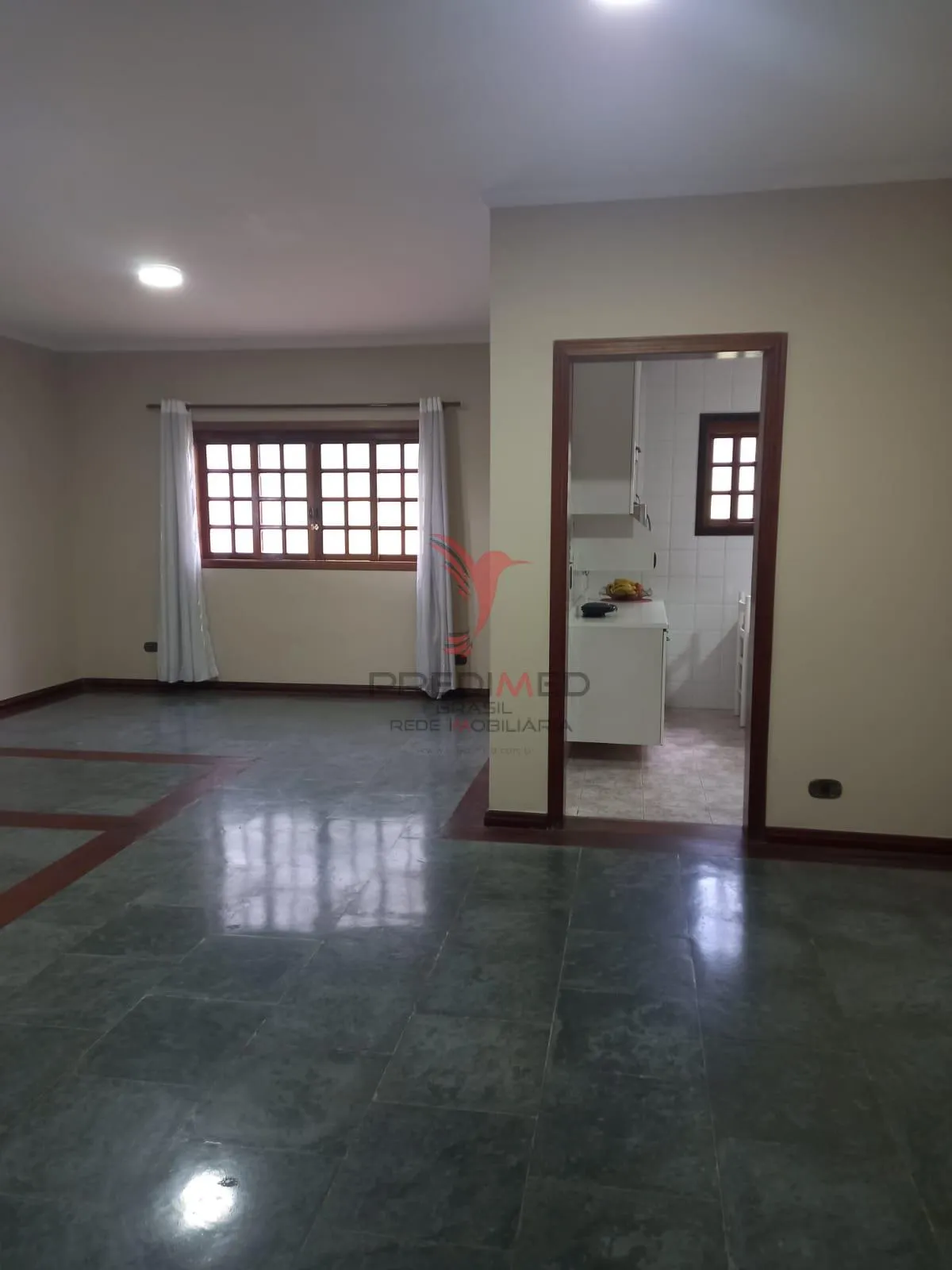 Imagem Casa semi-térrea no Condomínio São Fernando em Barueri