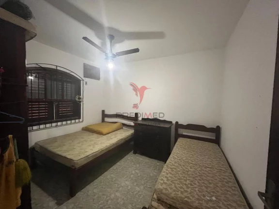 Imagem Excelente casa no centro de Iguaba por R$ 250.000 Aceita Financiamento