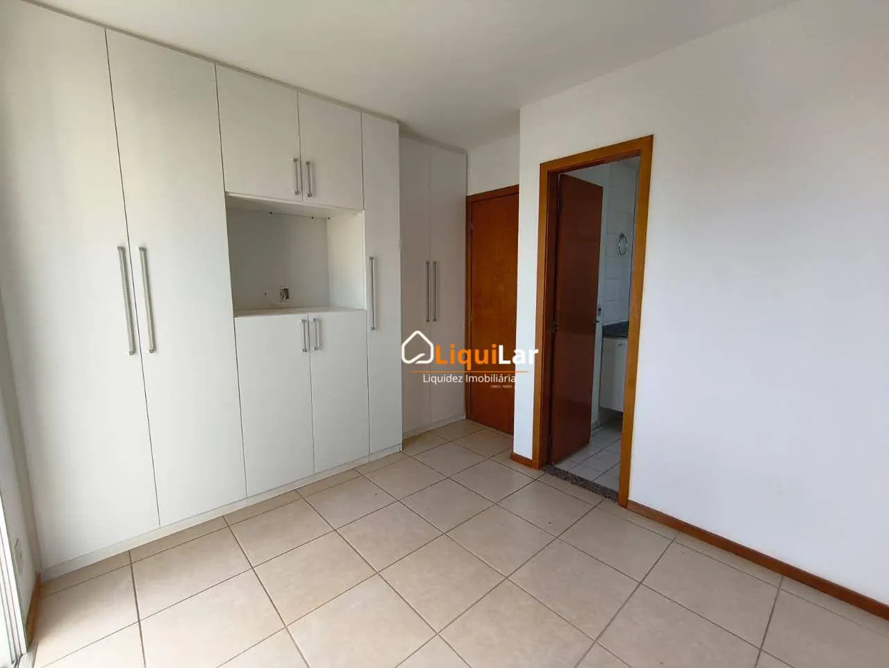 Imagem Apartamento à Venda no Edifício Olavo Bilac com 3 Quartos, Suíte, 2 Sacadas e 2 Vagas Cobertas
