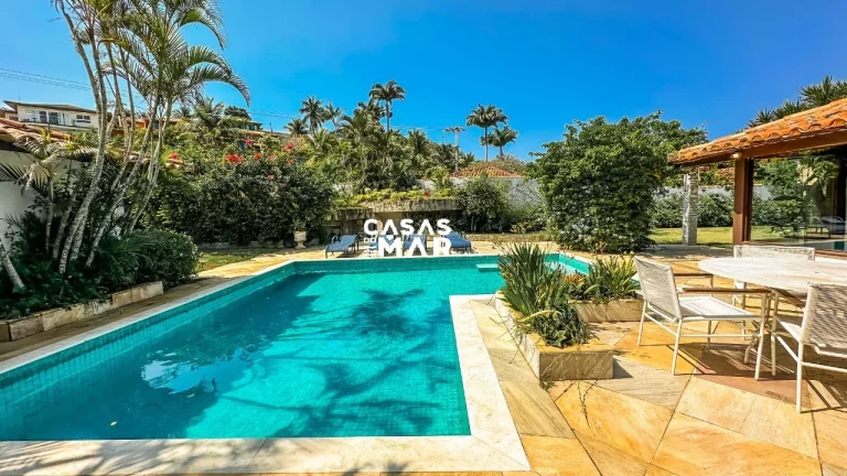 Imagem Casa Frente Mar para Temporada em Armação dos Búzios / RJ no bairro Ferradura