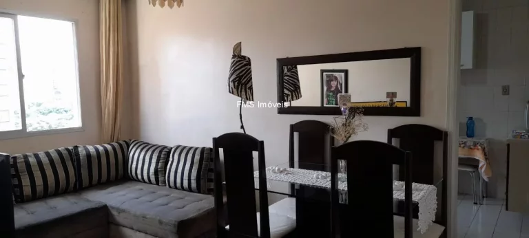 Imagem Apartamento à venda em São Paulo - Vila Guarani (Z Sul) - 2 quartos, 1 sala, 1 banheiro, 1 vaga de garagem - 60m² de área