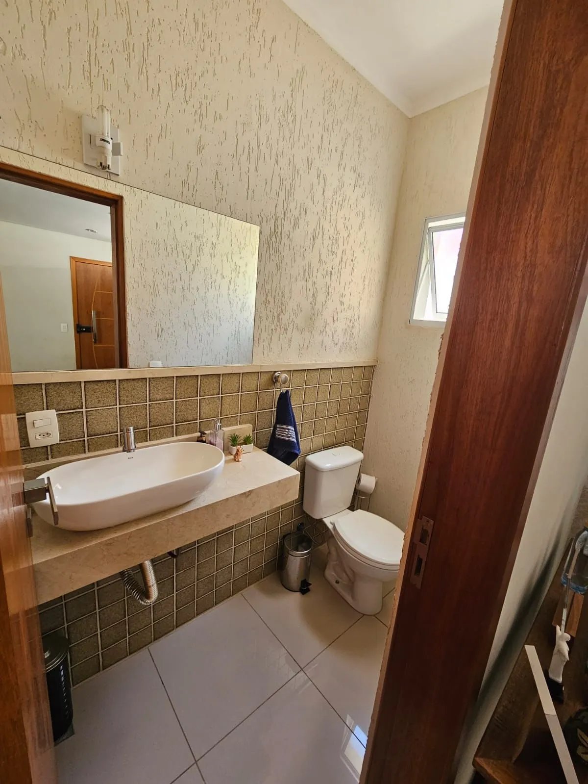 Imagem Viva o Sonho: Sobrado de Luxo no Condomínio Residencial Planalto