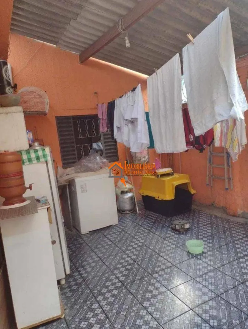 Imagem Casa com 2 dormitórios à venda, 85 m² por R$ 320.000,00 - Vila Galvão - Guarulhos/SP