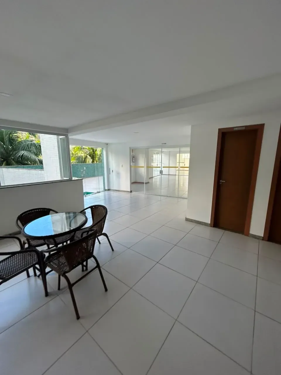 Imagem Apartamento com 1 Quarto para Alugar, 40 m² em Stiep - Salvador