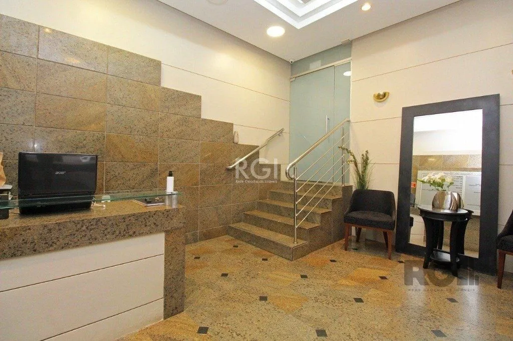 Imagem Sala Comercial 39m² - 2 módulos, recepção e 1 vaga no bairro Auxiliadora