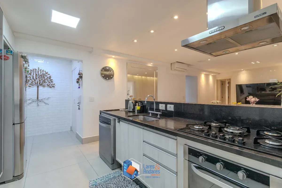 Imagem Apartamento para venda em Santo Amaro com 3 quartos, sendo 1 suíte, 130m²
