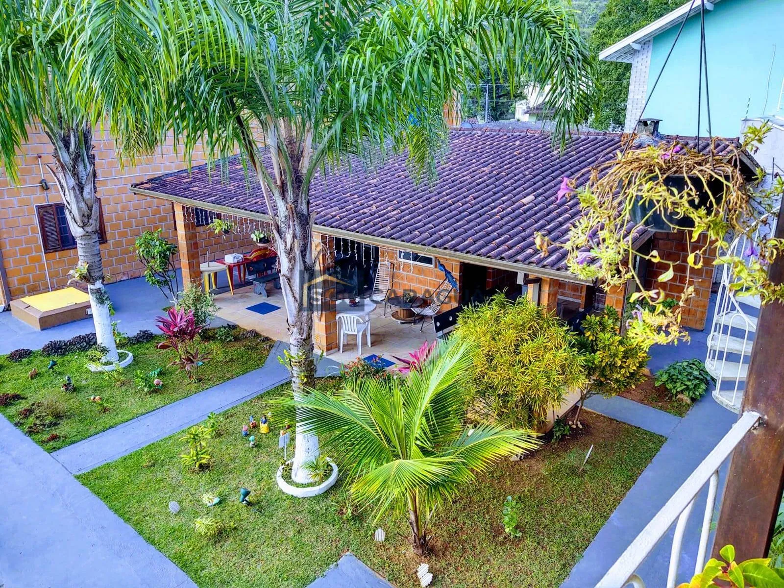 Imagem Apartamento Pequeno Mobiliado à Venda na Martim de Sá Caraguatatuba