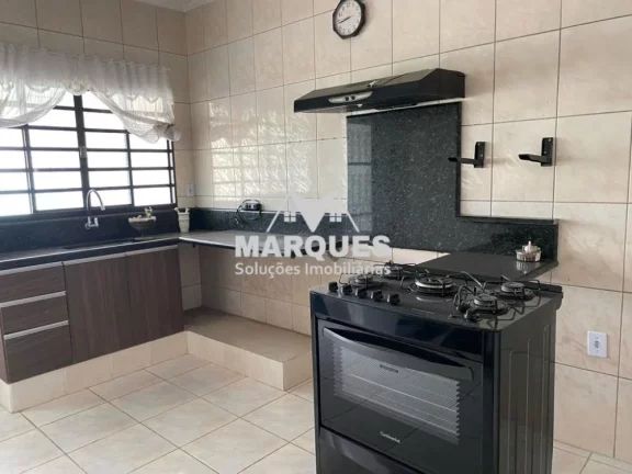 Imagem Casa c/ piscina em Campinas (aceita troca por Apto)