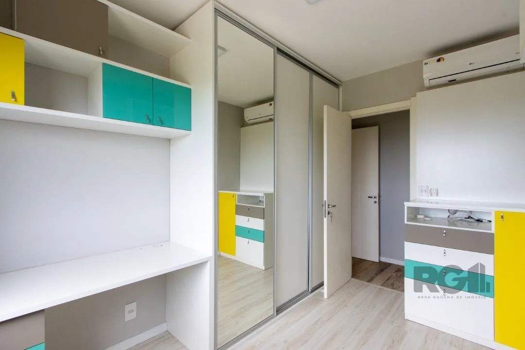 Imagem Apartamento em Porto Alegre, no bairro Cavalhada, com 3 dormitório(s), e 3 banheiros, à venda.
